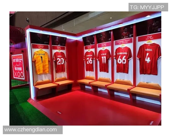 足球球星挂件方块设计创意解析展现个性化定制与收藏价值